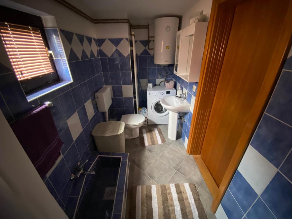 Villa Kuca Za Odmor Tarik Cazin Esterno foto